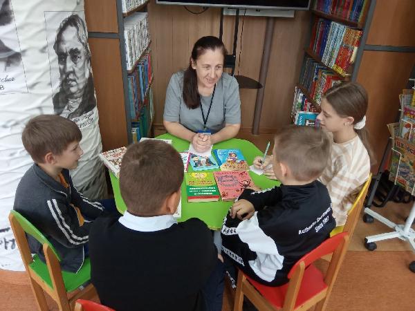 «Слово и его «биография»» – информационный час 